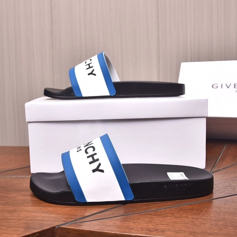 Sleek Gxvxnchy Slippers 153105