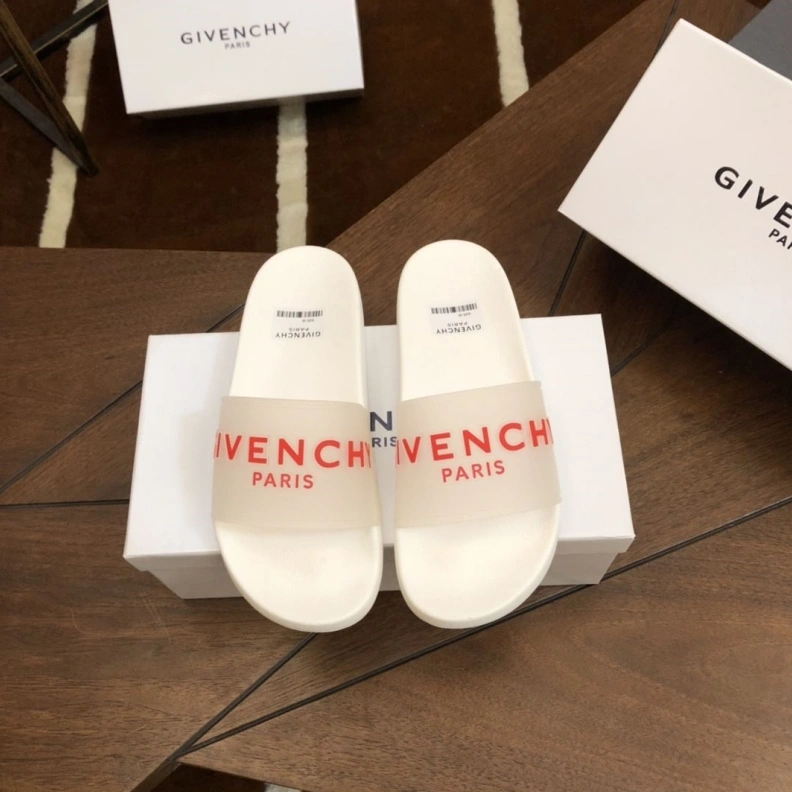 Lightweight Gxvxnchy Slippers 153130