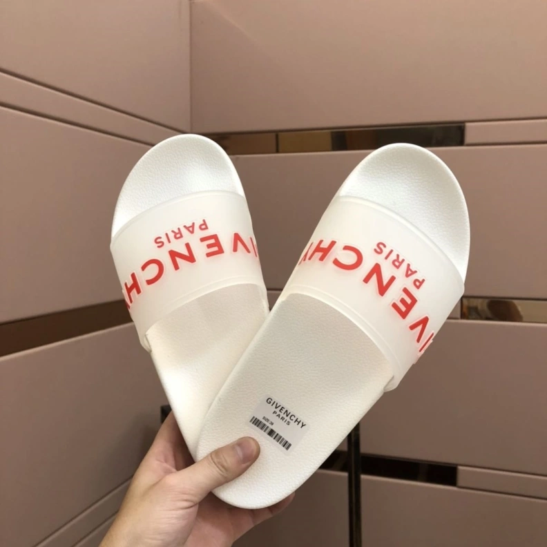 Lightweight Gxvxnchy Slippers 153130