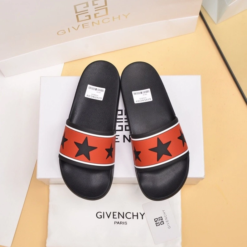 Versatile Gxvxnchy Slippers 153124