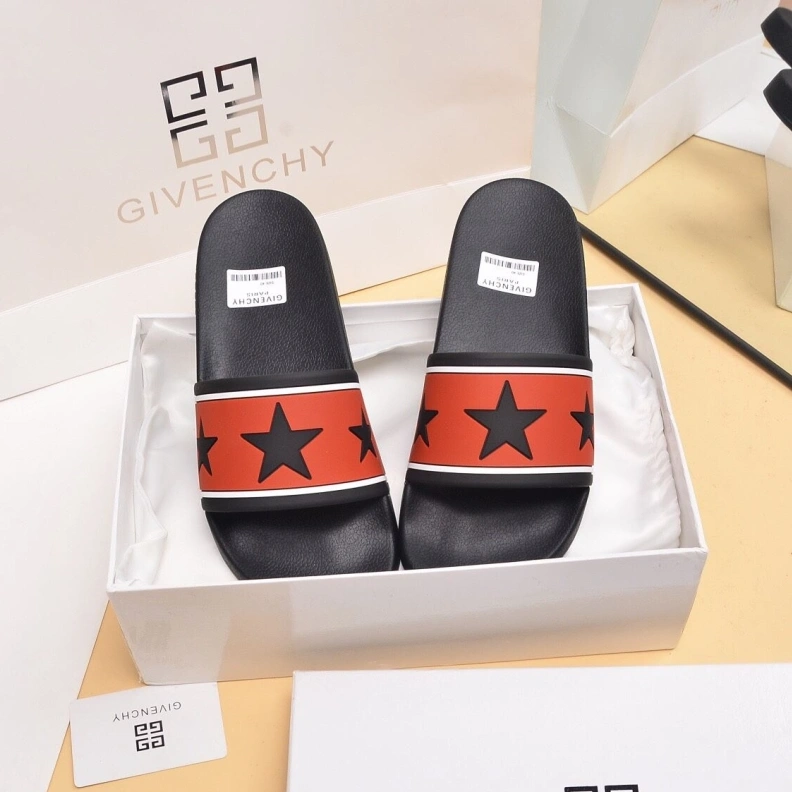 Versatile Gxvxnchy Slippers 153124