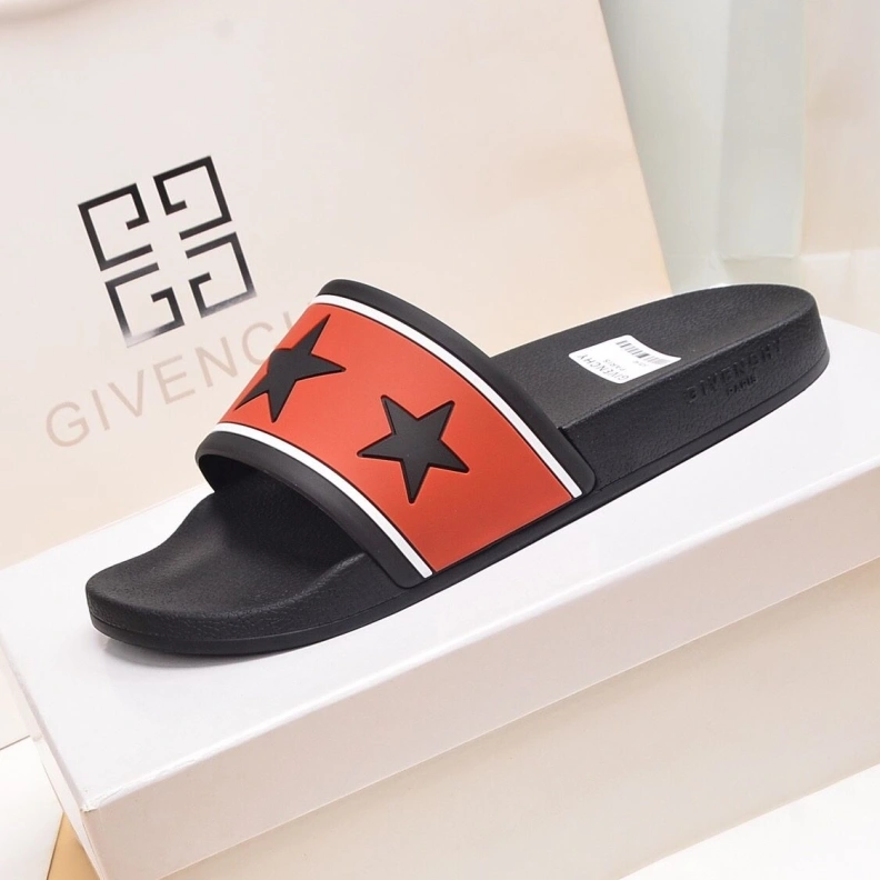 Versatile Gxvxnchy Slippers 153124