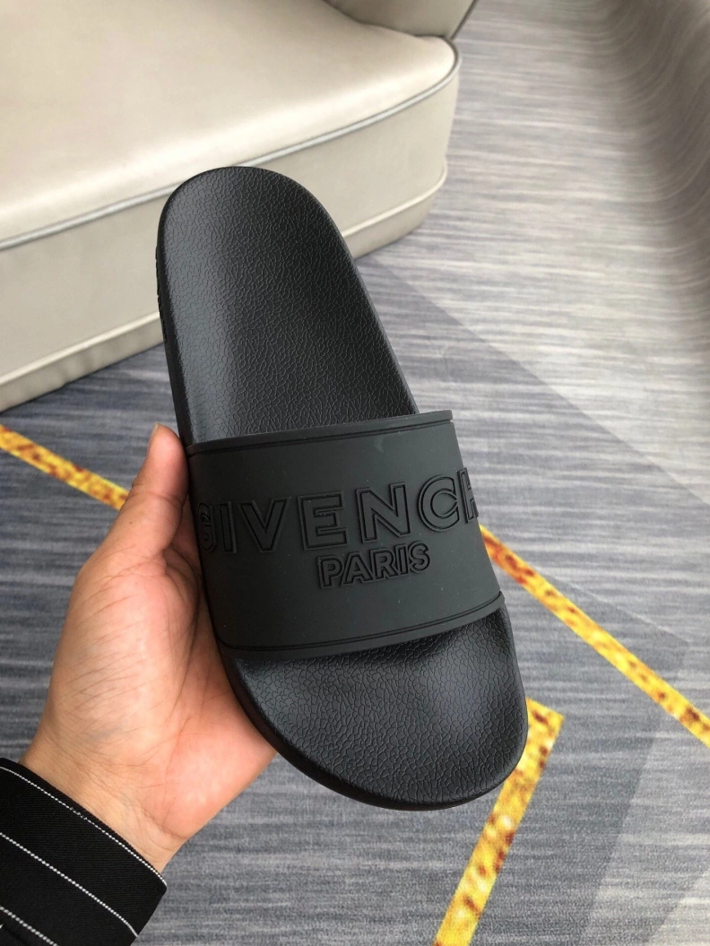 Reliable Gxvxnchy Slippers 153131