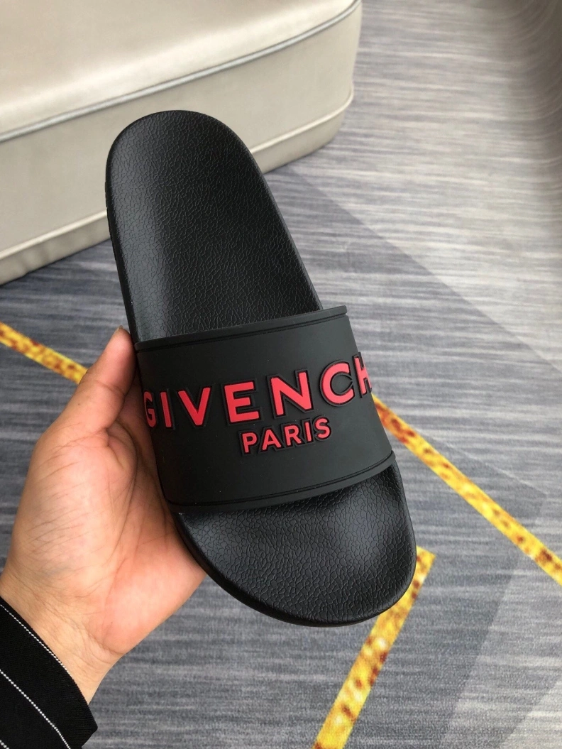 SportInspired Gxvxnchy Slippers 153115