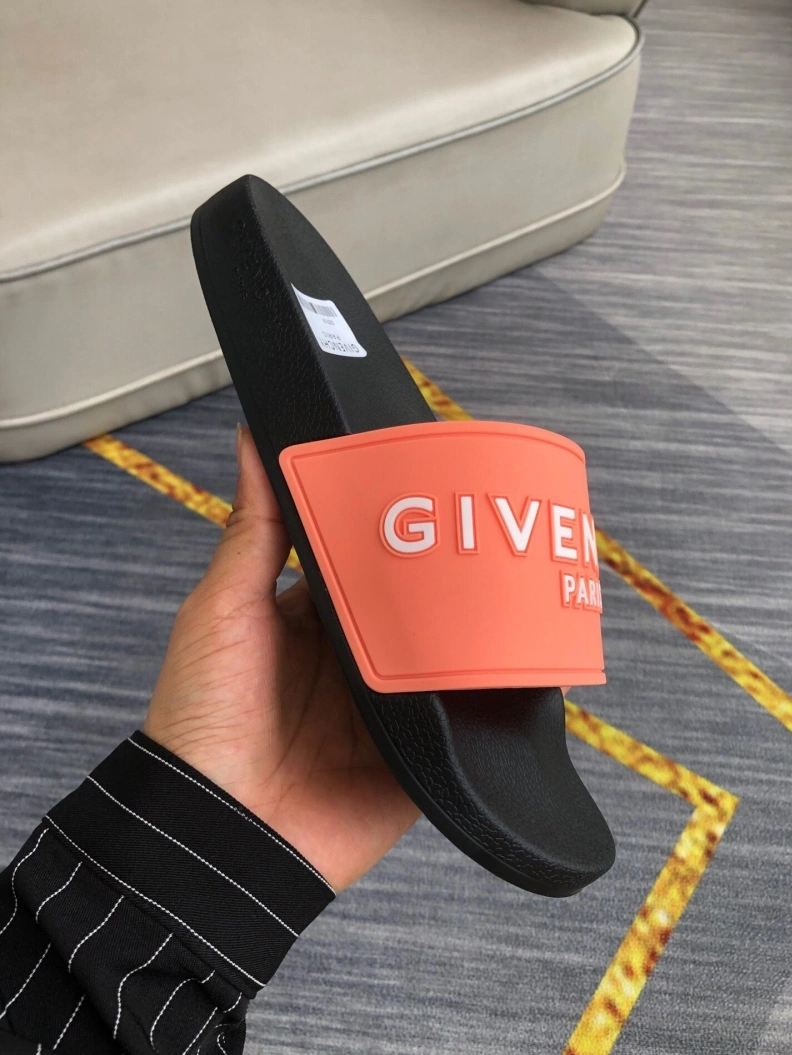 Soft Gxvxnchy Slippers 153120