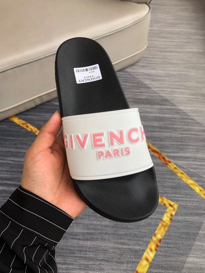 Minimalist Gxvxnchy Slippers 153129