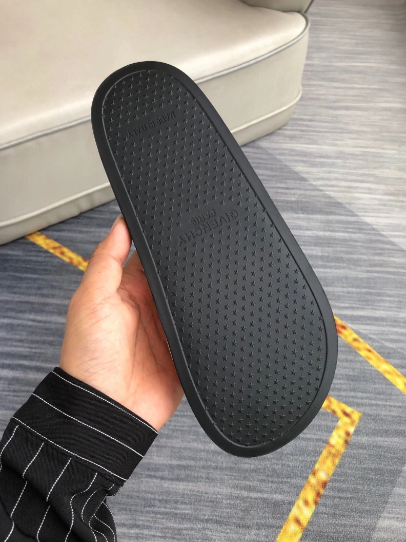 Minimalist Gxvxnchy Slippers 153129