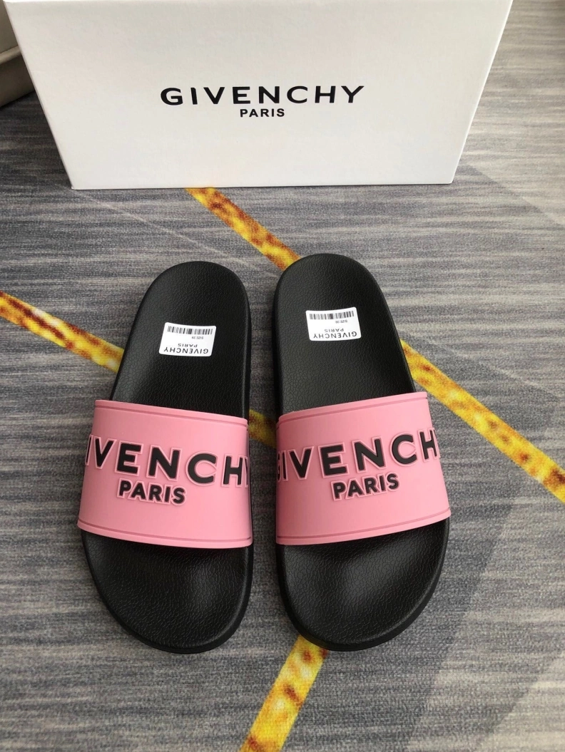 Elegant Gxvxnchy Slippers 153100