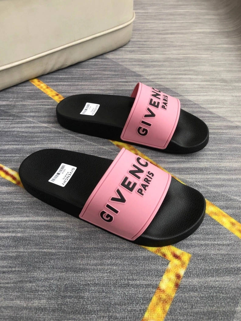 Elegant Gxvxnchy Slippers 153100