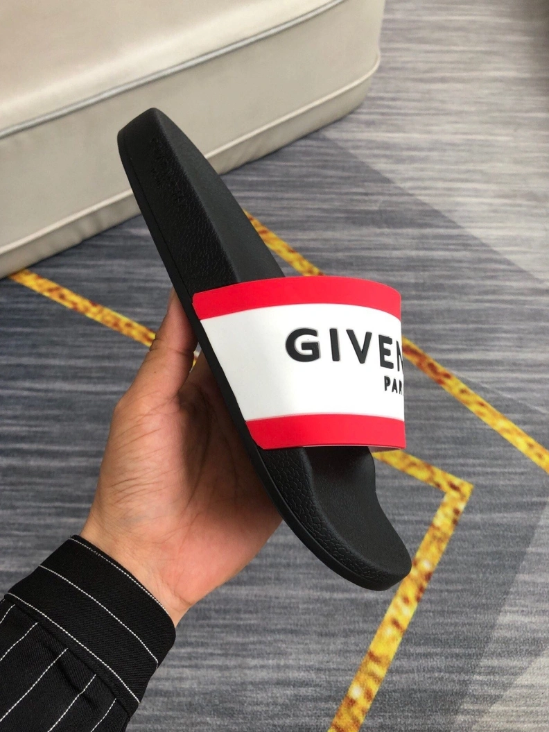 Flexible Gxvxnchy Slippers 153104