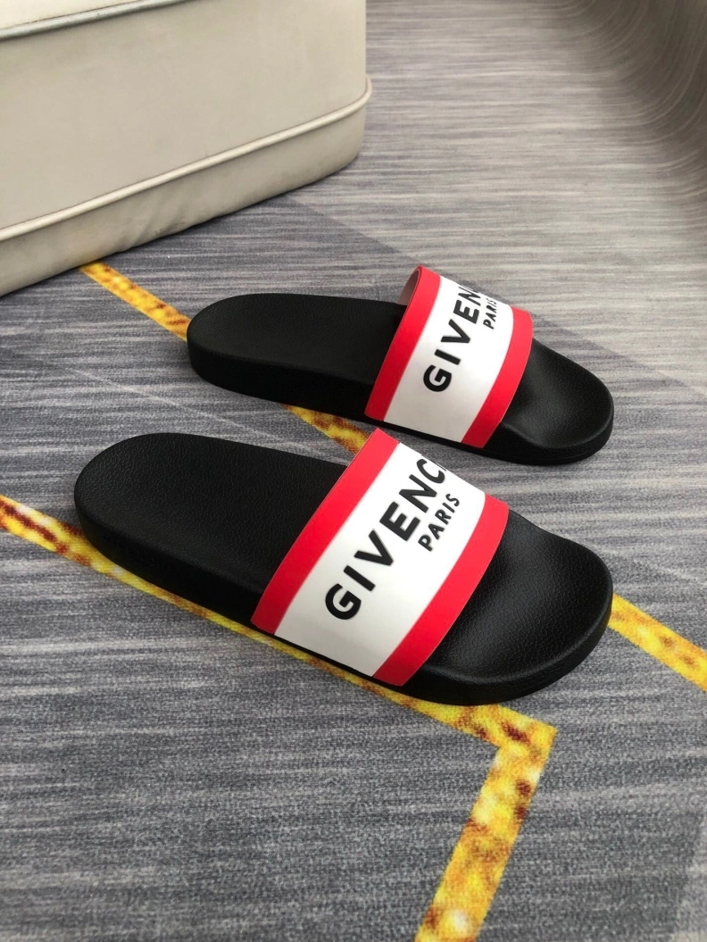 Flexible Gxvxnchy Slippers 153104