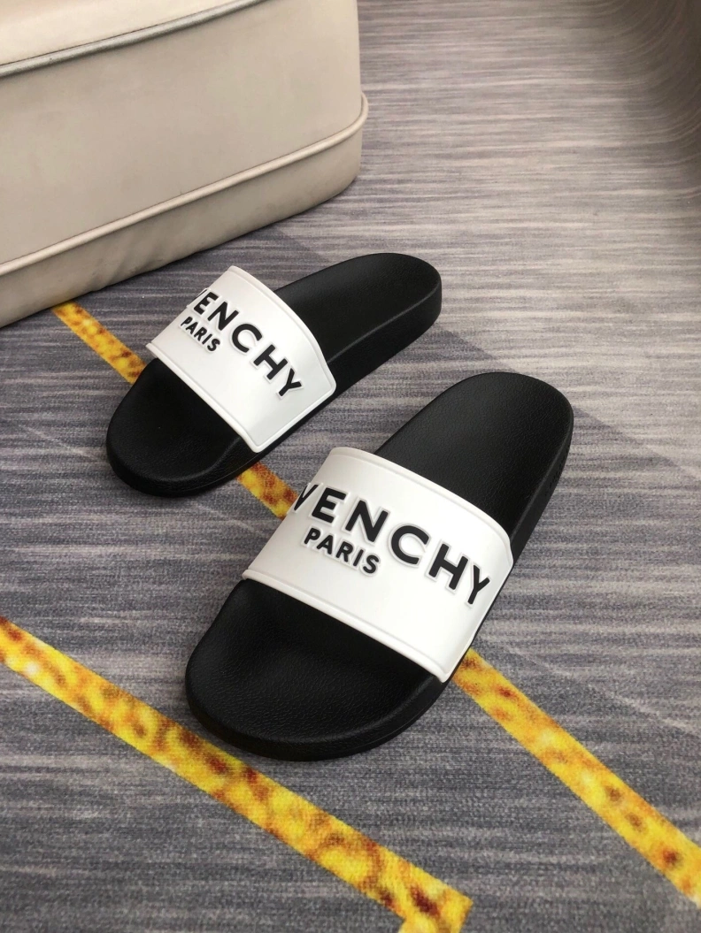 Gxvxnchy Slippers GoodFit 153111