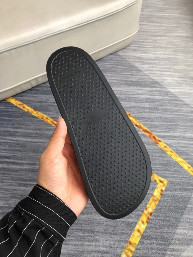 Gxvxnchy Slippers GoodFit 153111