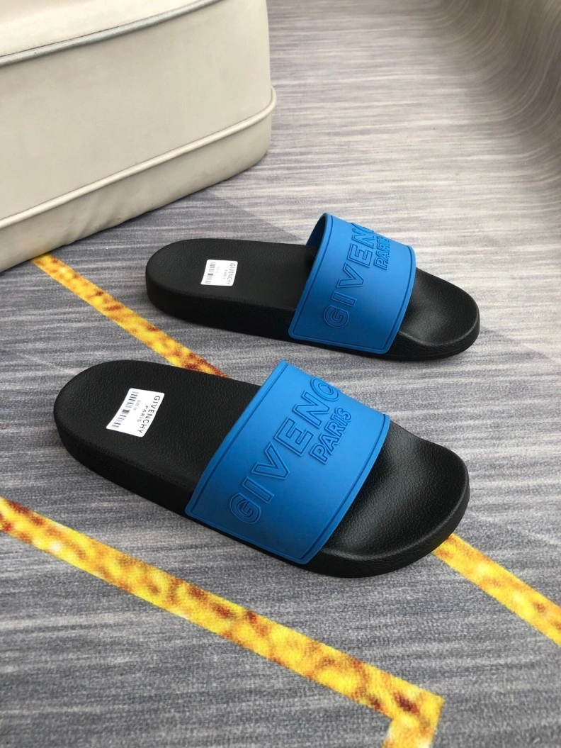 HighQuality Gxvxnchy Slippers 153101