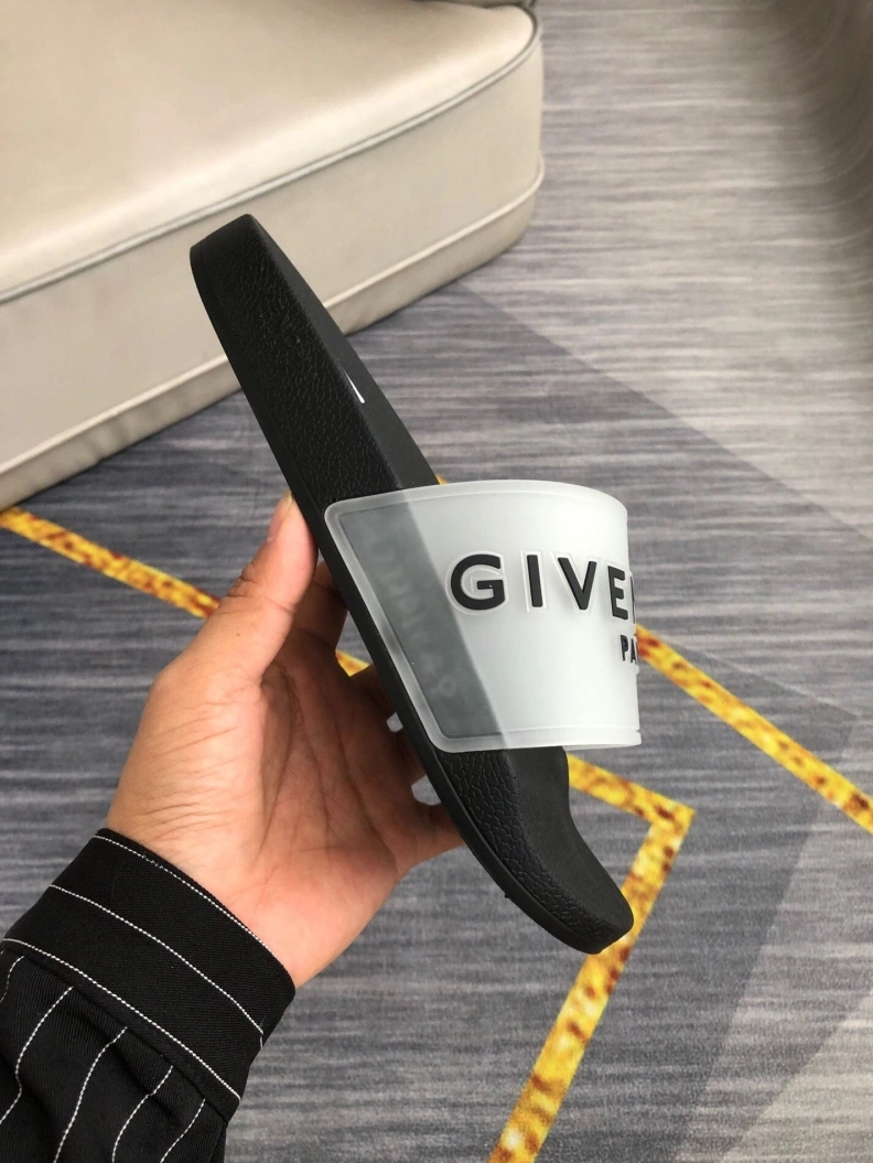 Gxvxnchy Slippers Modern 153117