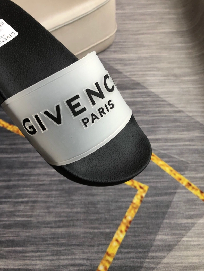 Gxvxnchy Slippers Modern 153117