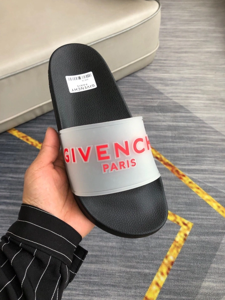Gxvxnchy Slippers ModernLook 153127