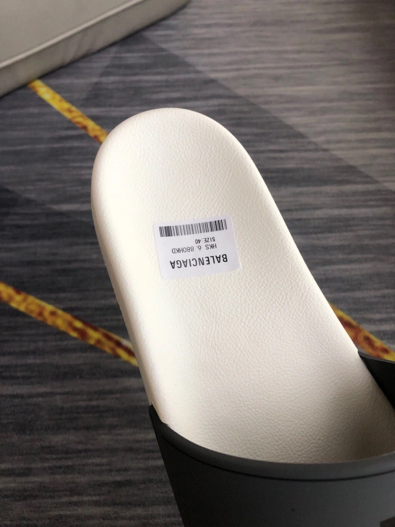 Practical Bxlxnciaga Slippers 109520