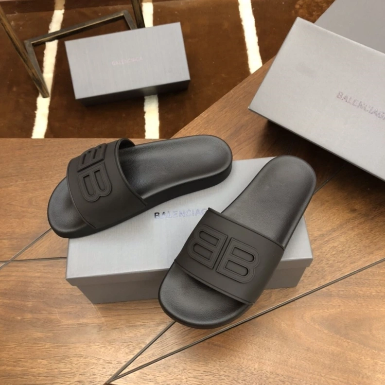 StreetReady Bxlxnciaga Slippers 109506