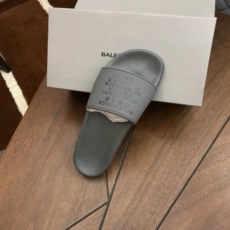 Bxlxnciaga Slippers ModernLook 109468