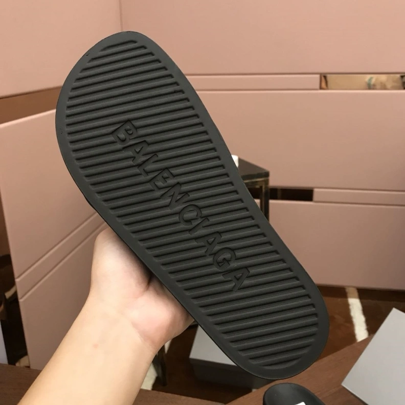 Efficient Bxlxnciaga Slippers 109463