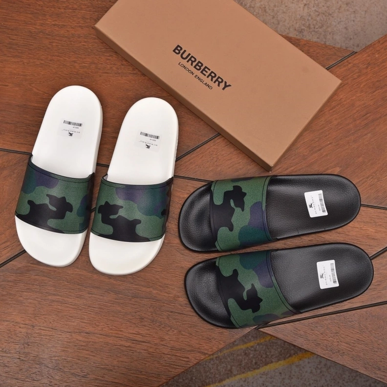 SportInspired Bxrbxrry Slippers 115041