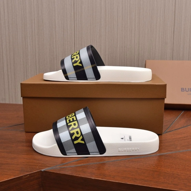 GoAnywhere Bxrbxrry Slippers 115035