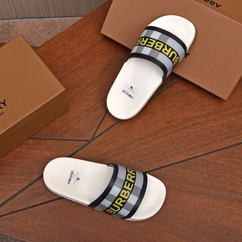 GoAnywhere Bxrbxrry Slippers 115035