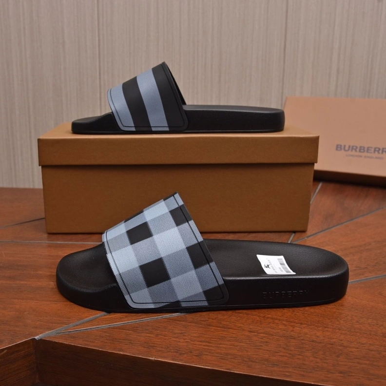Modern Bxrbxrry Slippers 115029