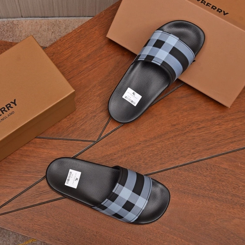 Modern Bxrbxrry Slippers 115029
