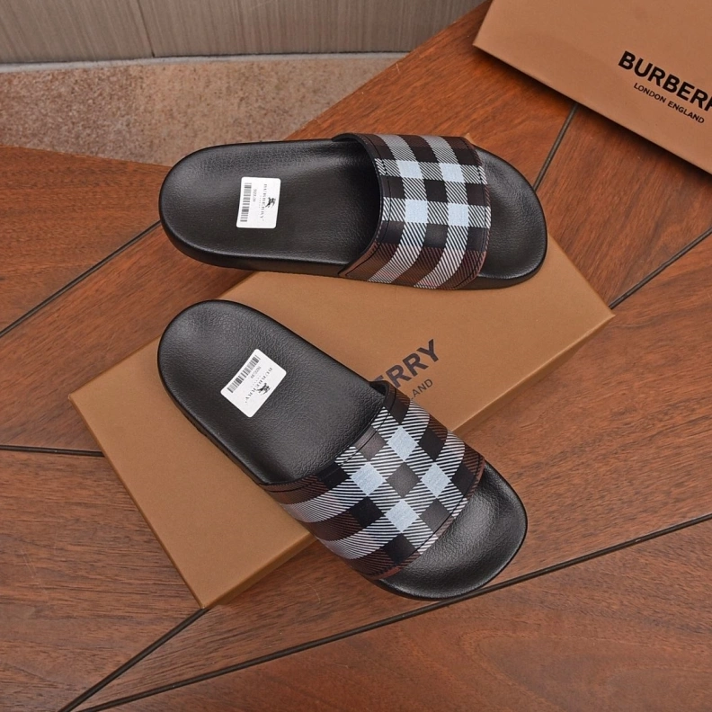 Practical Bxrbxrry Slippers 115024