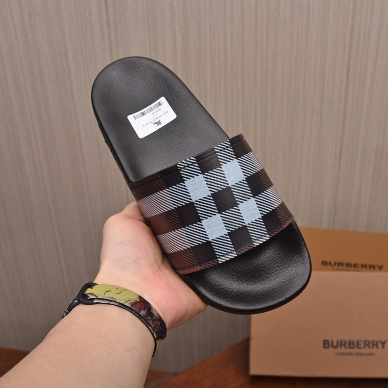 Practical Bxrbxrry Slippers 115024