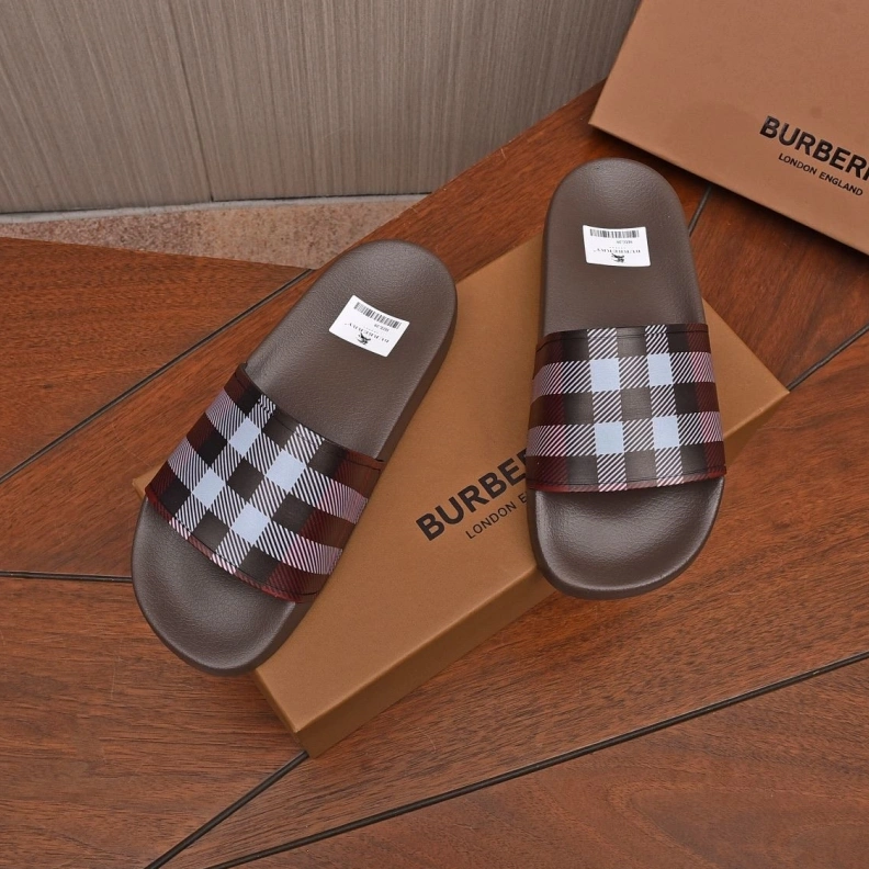 Functional Bxrbxrry Slippers 115023