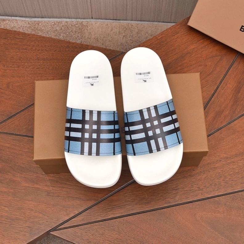 Minimalist Bxrbxrry Slippers 115022