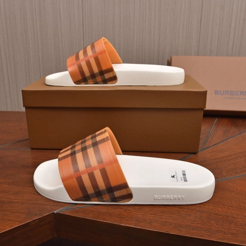 Reliable Bxrbxrry Slippers 115017
