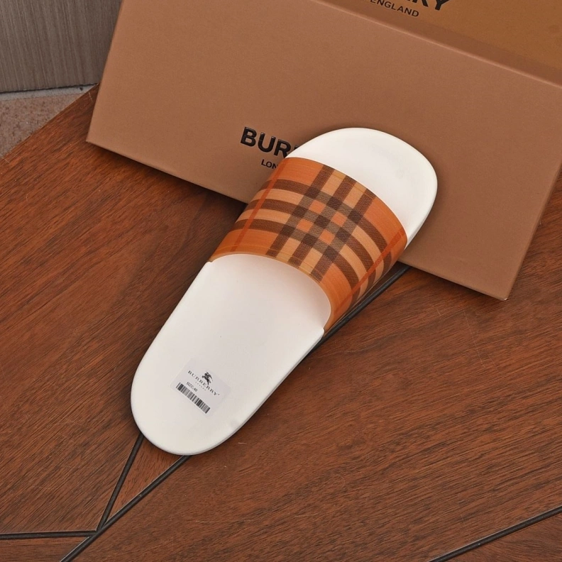 Reliable Bxrbxrry Slippers 115017