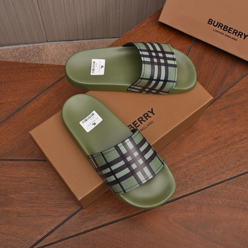 Resilient Bxrbxrry Slippers 115018