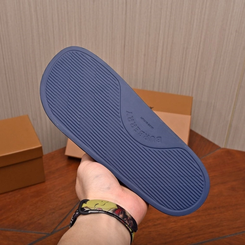 Bxrbxrry Slippers WellDesigned 115012