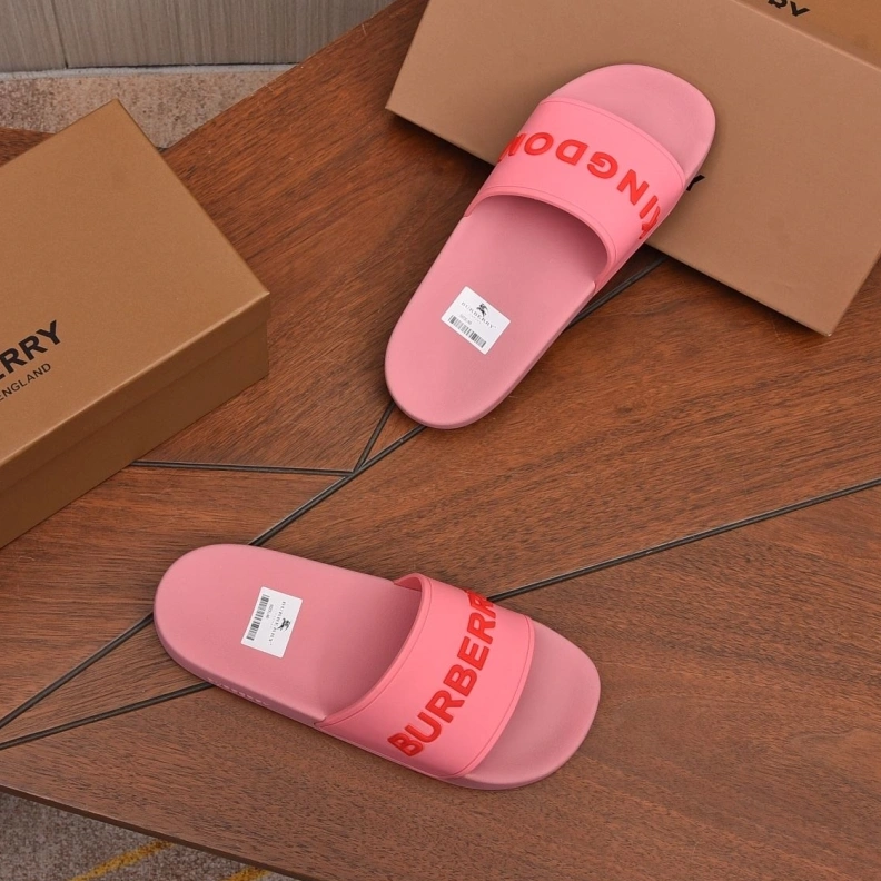 Practical Bxrbxrry Slippers 115013