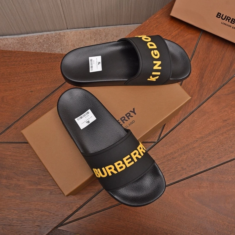 Unique Bxrbxrry Slippers 115011