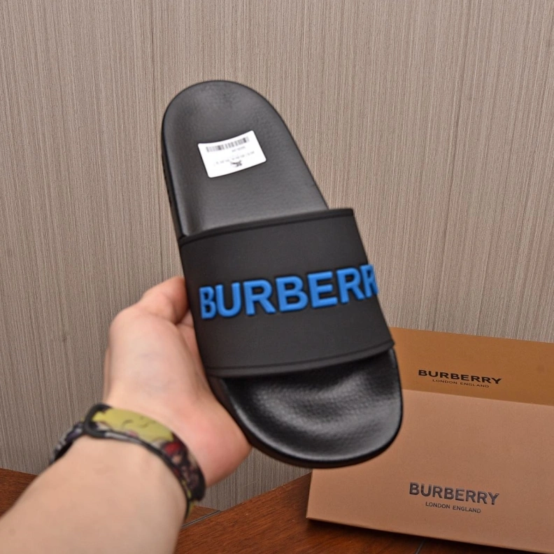 Refined Bxrbxrry Slippers 115001