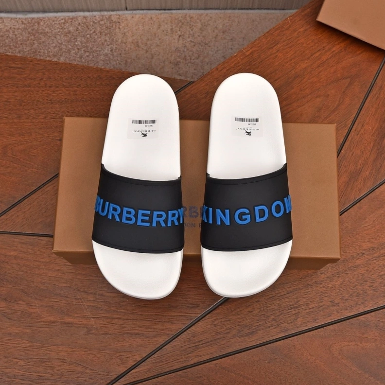 Lightweight Bxrbxrry Slippers 115000