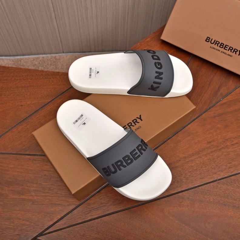 Stylish Bxrbxrry Slippers 115002