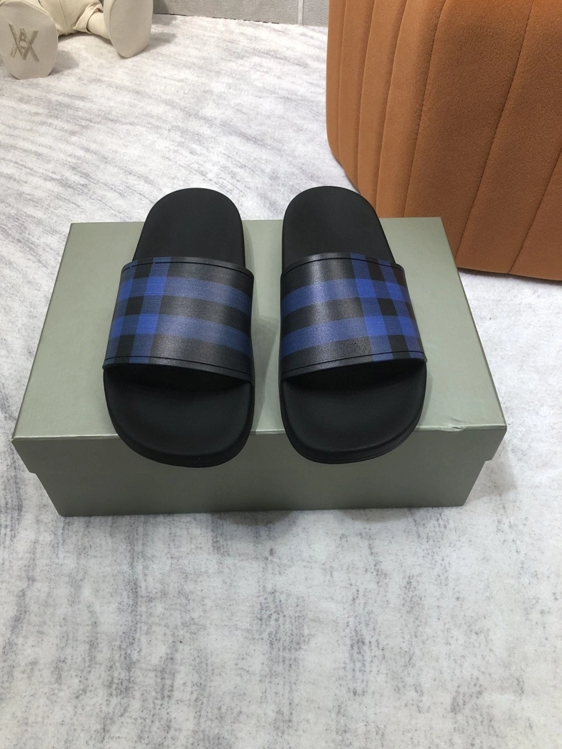 Trendsetting Bxrbxrry Slippers 115003