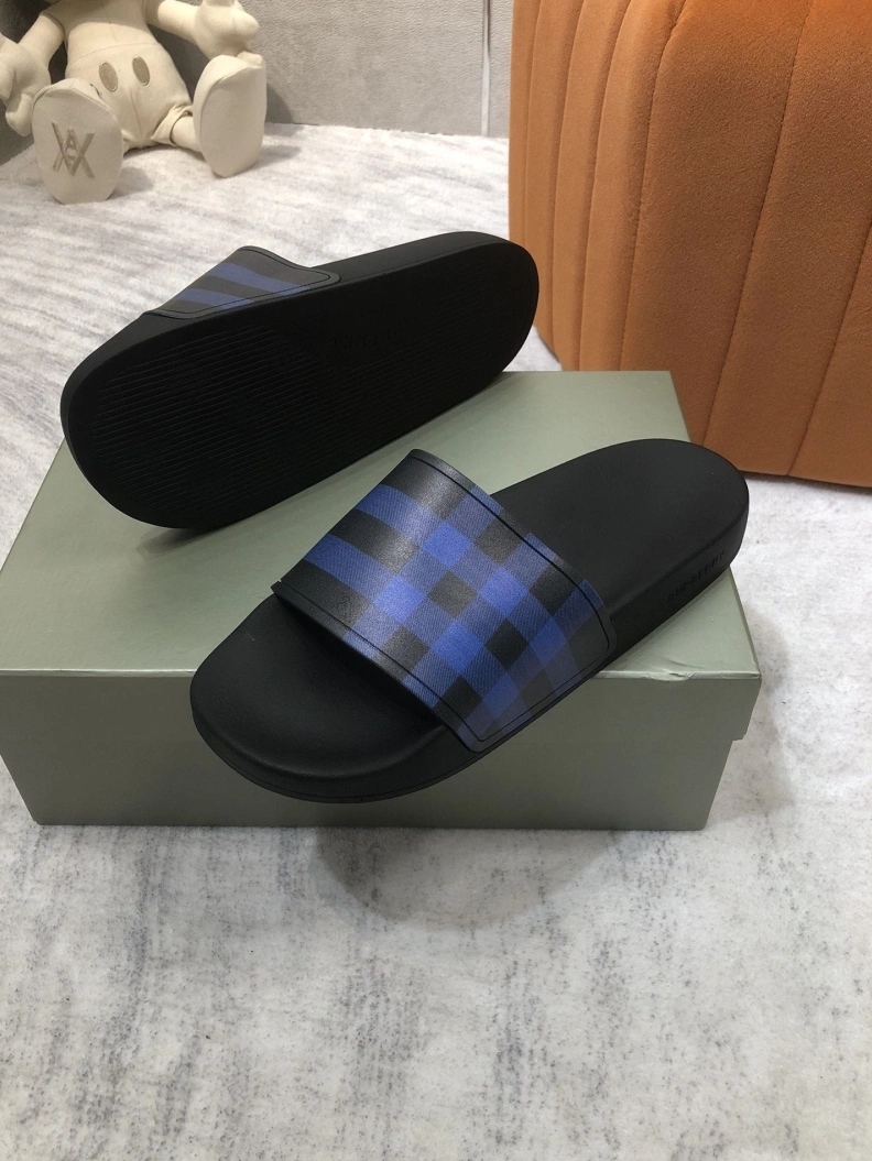 Trendsetting Bxrbxrry Slippers 115003