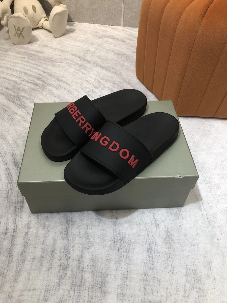 GoodFit Bxrbxrry Slippers 114992