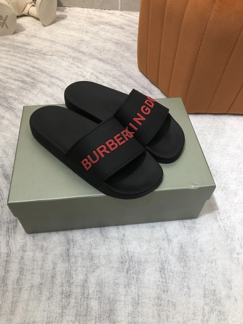 GoodFit Bxrbxrry Slippers 114992