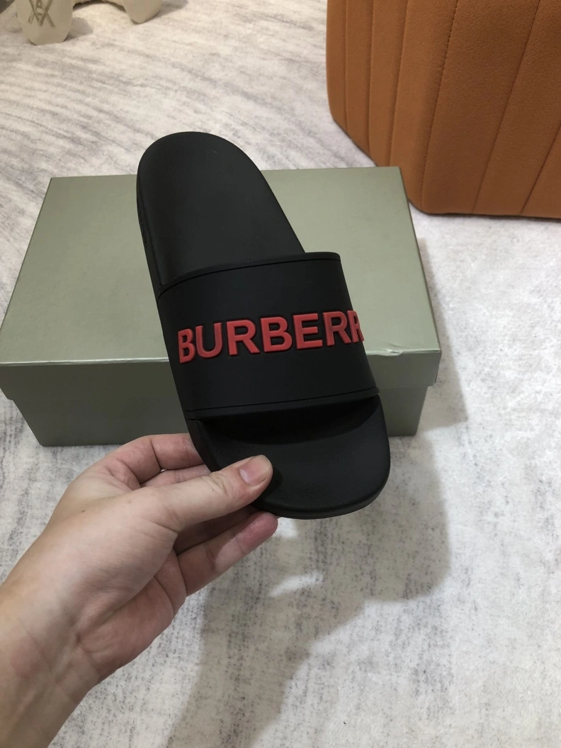 GoodFit Bxrbxrry Slippers 114992