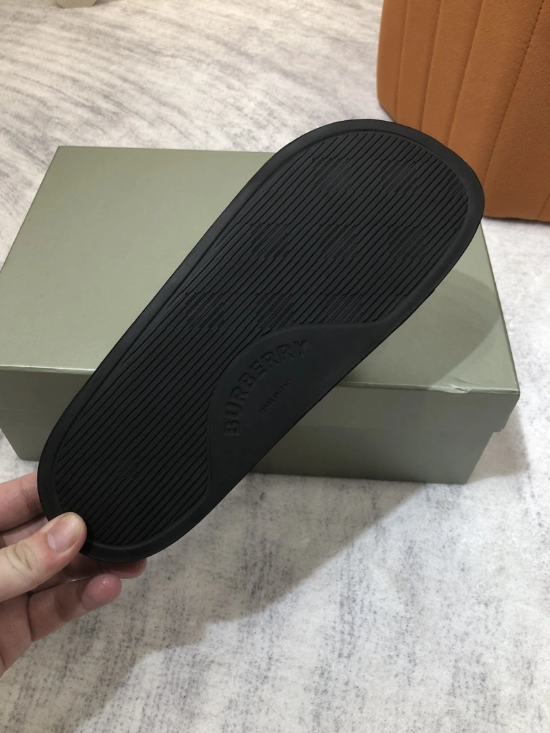 Bxrbxrry Slippers GoodFit 114990