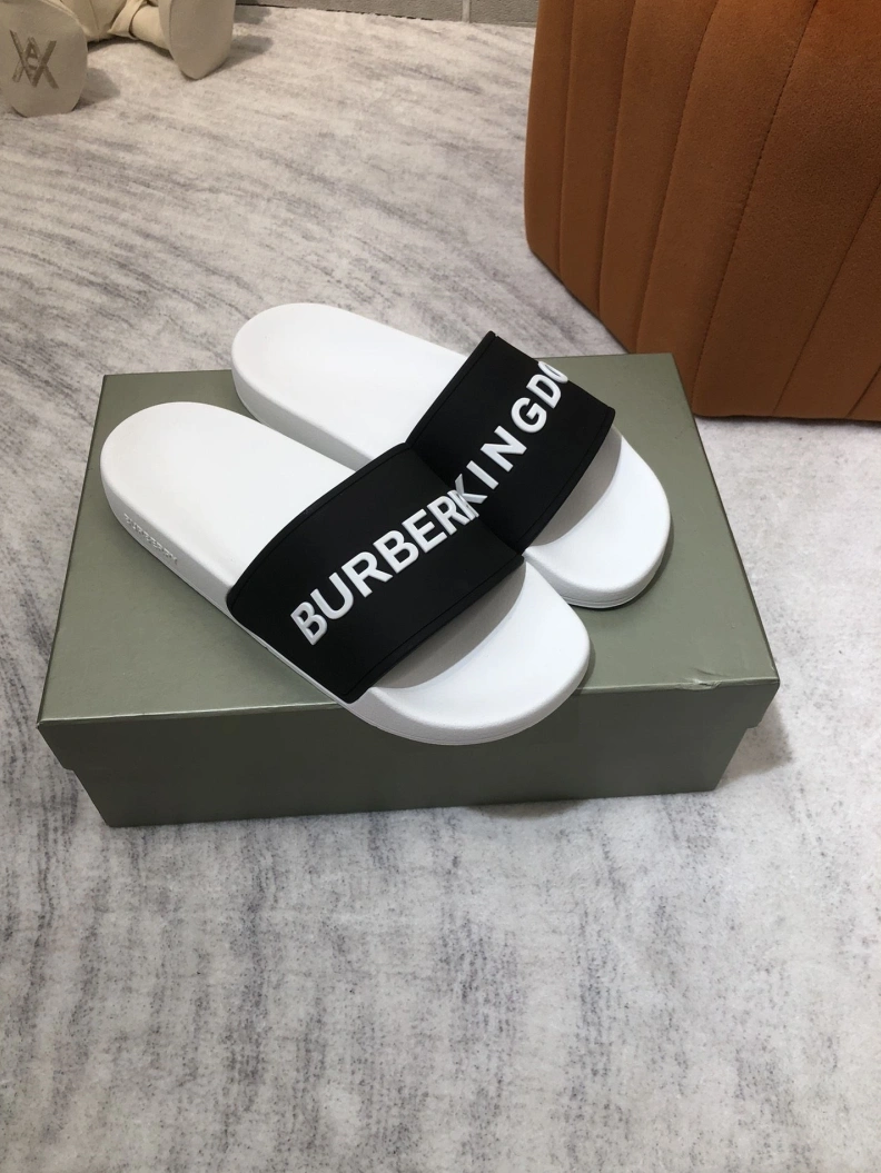 Comfortable Bxrbxrry Slippers 114987